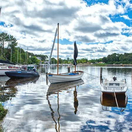 Les Cracks - Les As-9 By Interhome *