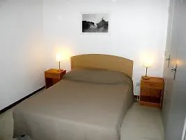 Les Cracks - Les As-9 By Interhome